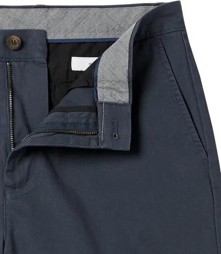 Vista 6 de Tienda Essentials - Pantalón corto ajustado para hombre, 7 pulgadas