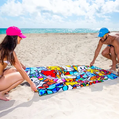 Vista 4 de BRITTO Romero - Toalla de playa de algodón XL, 39 x 67 pulgadas, Best Friends
