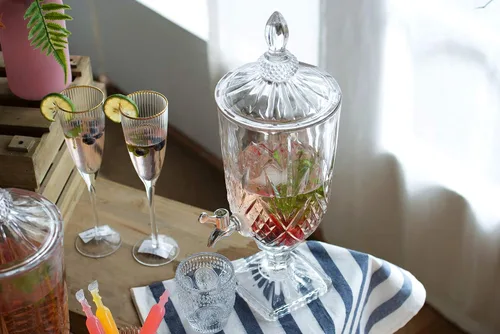 Vista 5 de Dispensador de bebidas de cristal moderno y lujoso dispensador de bebidas base y tapa fiestas, bodas, eventos, catering, 6.7 x 6.7 x 19 pulgadas