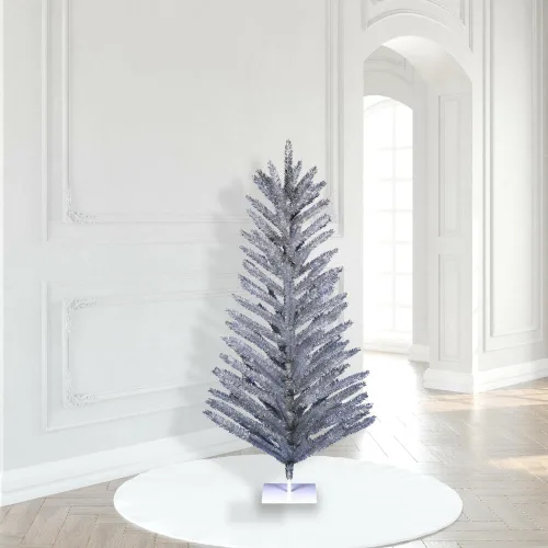 Vista 4 de Vickerman Árbol de Navidad artificial de aluminio vintage de 5 x 37 pulgadas con 72 ramas extraíbles de PVC, sin luz, cuenta con puntas de PVC