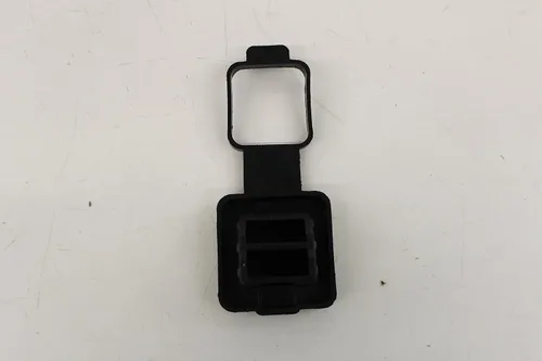 Vista 2 de Tapón para receptor de remolque con el logo de la cabeza de RAM. Accesorios originales de Dodge RAM 82208454AB