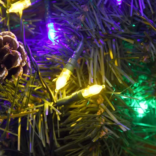 Vista 6 de MASHANG Mini luces, 18 pies, 50 luces LED de Navidad con temporizador y 8 modos, luz de cadena impermeable operada con 3 pilas AAA para decoración