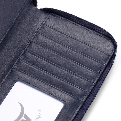 Vista 8 de HISCOW Funda para chequera con cremallera y tarjetero con divisor - Piel de becerro italiana, Azul oscuro, Classic