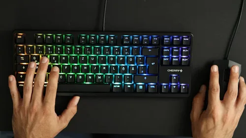 Vista 6 de Cherry Teclado mecánico MX RGB con interruptores MX Red Silent Gold-Crosspoint para mecanógrafos programadores creadores codificadores trabajo