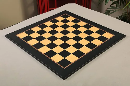 Vista 2 de Tablero de ajedrez tradicional estándar inspirado en el gambito de la reina 2.5" Tamaño cuadrado