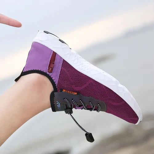 Vista 6 de Whatseaso Zapatos acuáticos para mujeres y hombres, ligeros, de secado rápido, para playa, adultos, zapatos deportivos para natación, surf, piscina