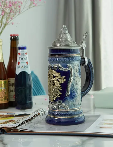 Vista 4 de HAUCOZE Jarra de Cerveza Alemana con Medallón de Águila, Tankard Vikingo para Beber con Tapa de Peltre para Regalos de Cumpleaños Hombres Padre