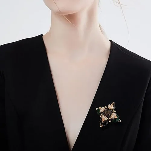 Vista 3 de Broche de cruz de perlas barrocas vintage para mujer, Acero aleado, Sin gemas.