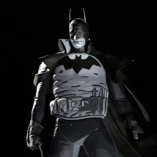 Vista 6 de DC Direct Batman Black & White: Batman por Mike Mignola (Gotham by Gaslight) Estatua de resina 1:10