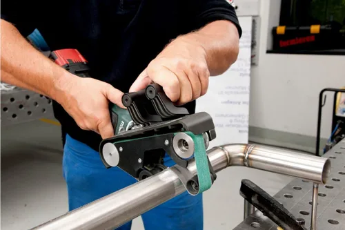 Vista 2 de Metabo - Aplicación: Rbe12-180 - 10 Cinta de lijado 1-1/2" x 30" P80 Cer (626309000), Consumibles de lijadora de tubería/tubo
