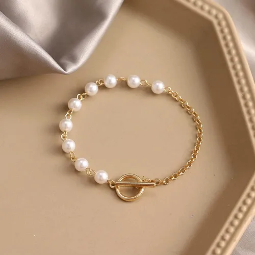 Vista 2 de Oyalma 44844 - Pulsera con colgante de cadena de perlas de color dorado para mujer