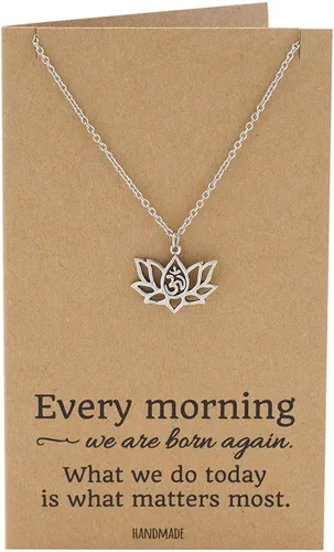 Vista 5 de quan jewelry Collar con colgante de flor de loto de yoga con símbolo Om, ideas de regalos de feliz cumpleaños para mamá, hija, mujer, con cita