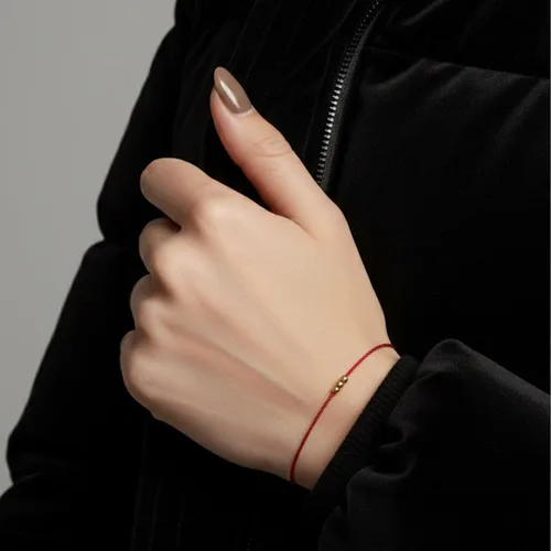 Vista 9 de Pulsera de oro macizo de 14 quilates con bola roja Delgada Joyería unisex de protección de la Cabalá con cierre Acentos de oro amarillo Talismán