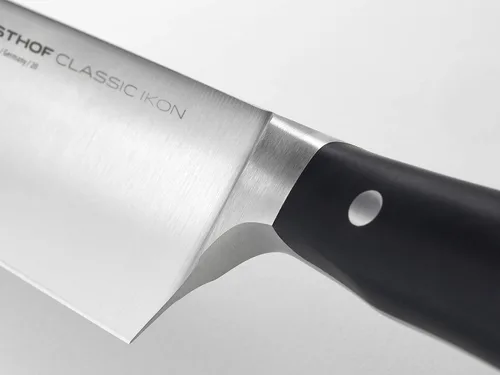 Vista 3 de WÜSTHOF Cuchillo de chef clásico IKON de 8 pulgadas, negro