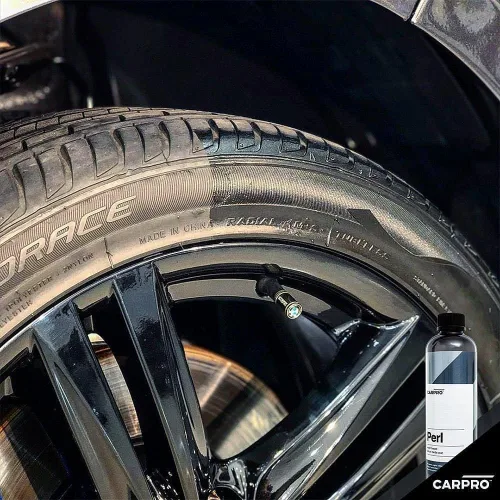 Vista 3 de CarPro PERL Líquido protector para plástico y goma, de 500 ml.