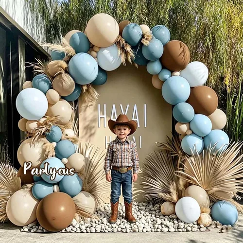 Vista 6 de Kit de arco de globos de látex de doble relleno pastel azul bebé, marrón oscuro, marrón, café, arena blanca y arena, guirnalda de globos de látex