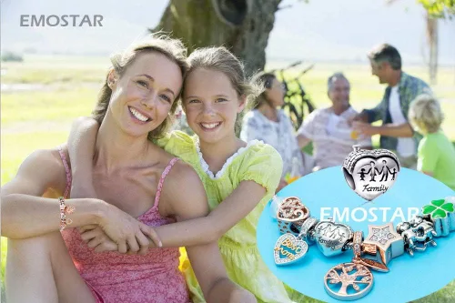 Vista 7 de EMOSTAR Abalorio familiar de plata de ley con forma de corazón para pulseras