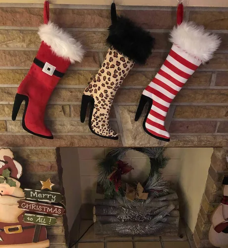 Vista 6 de Calcetín de Navidad de tacón alto, estampado de leopardo, decoración de Navidad suave y resistente, sostiene perfectamente una botella de vino
