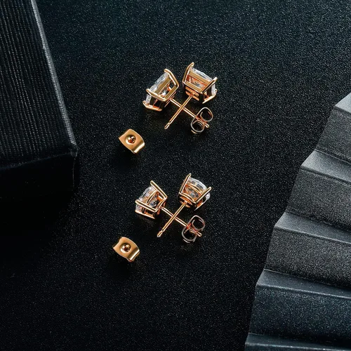 Vista 5 de Aretes de tuerca de circonita cúbica transparente chapados en oro de 18 quilates (6 pares), Circonia cúbica