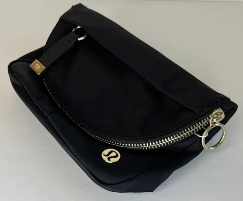 Vista 2 de Lululemon All Night Festival Bag Micro