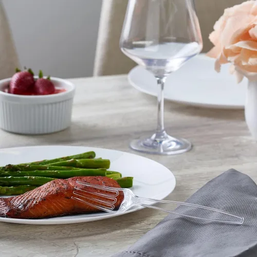 Vista 5 de GUSTO [Paquete de 100] Tenedores de Plástico Transparente Desechables de Servicio Pesado - Cubiertos Básicos para Fiestas, Eventos y Uso Diario