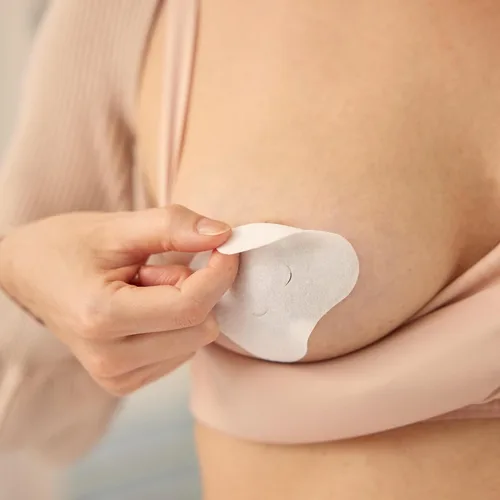 Vista 4 de Momcozy Paquetes de terapia de mama más grandes y almohadillas suaves para pezones de hidrogel, esenciales para la lactancia materna
