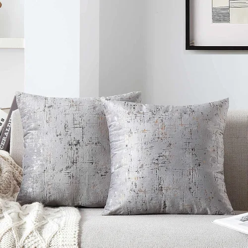 Vista 13 de WACOMECO Fundas de almohada de terciopelo, paquete de 2 fundas de cojín decorativas suaves con cuero dorado para sofá, dormitorio, sala de estar