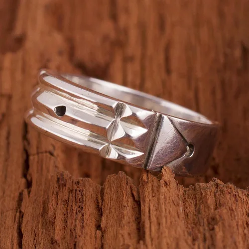Vista 2 de NOVICA Artisan Handmade .925 Sterling Silver Band Ring Atlantis from Peru 'Atlantis Power