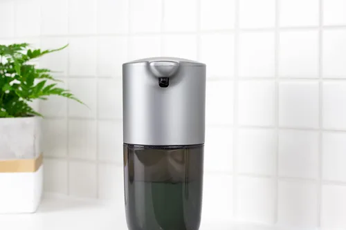Vista 5 de Better Living Products 70126 Dispensador automático de jabón de manos de espuma, 10 onzas, grafito
