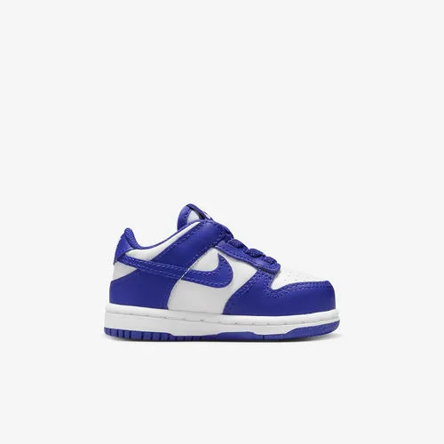 Vista 55 de Nike Kid's Dunk Low Sneaker