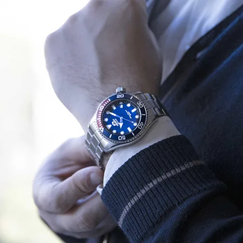 Vista 4 de Orient Triton Reloj automático para hombre con bisel Pepsi con esfera azul RA-AC0K03L10B, plateado, Buzo