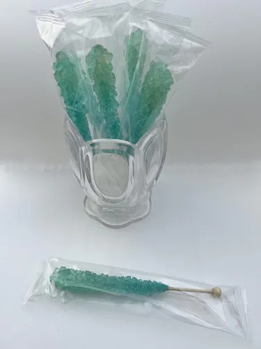 Vista 29 de Palitos clásicos de caramelo de roca, caramelos de roca de azúcar en cristal, envueltos individualmente (Paquete de 12, Niña bebé