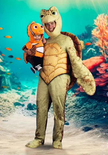 Vista 2 de Disfraz de Talla Plus para Hombre de Crush de Disney Pixar Buscando a Nemo Multicolor