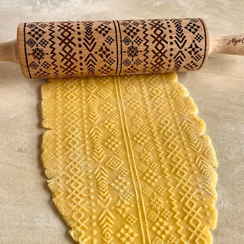 Vista 2 de Rodillo AZTEC en relieve – Rodillo de masa y arcilla para galletas en relieve y cerámica, galletas y sello de cerámica, regalos para hornear