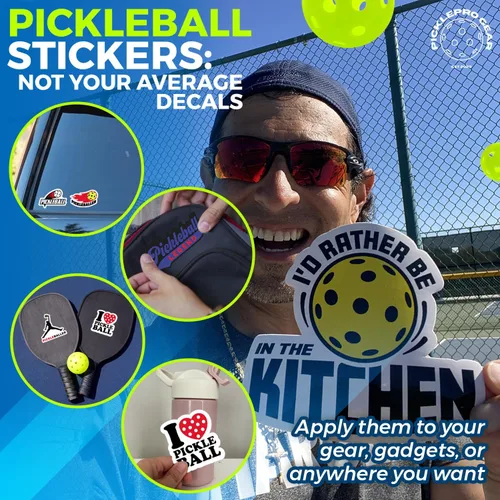 Vista 4 de Juego de calcomanías de pickleball – 9 divertidas calcomanías de vinilo + 10 pulseras de primer servidor – Accesorios de pickleball y regalos