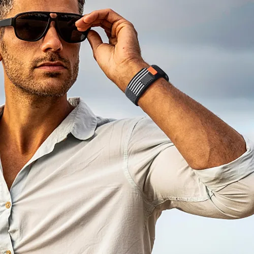 Vista 3 de KOREDA Compatible con Fitbit Versa 3/Fitbit Versa 4/Fitbit Sense/Sense 2 bandas para mujeres y hombres, correa deportiva ajustable elástica trenzada
