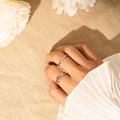 Vista 4 de JADMIRE Plata de ley chapada en oro amarillo de 14 quilates o latón nombre personalizado o fecha con anillo de piedra natal para mujeres y hombres