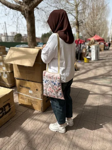 Vista 4 de Alfombra de oración de viaje musulmana Sajadah diseño elegante islámico viaje hajj o Ramadán, juego de bolsas de cojín portátil de oración verde