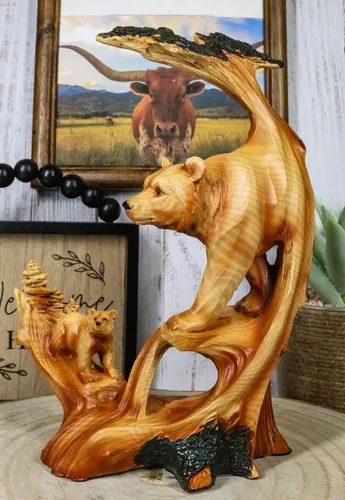 Vista 2 de Ebros Gift Naturaleza Rústica Vida Silvestre Oso Negro con Cachorro Roaming Los Bosques de Pinos Paisaje Tallado de Madera Sintética Figura Recorte