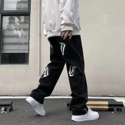 Vista 4 de Pantalones de mezclilla de pierna recta bordados con letras para hombre, sueltos, retro, casuales, de pierna ancha, pantalones de calle para hombre