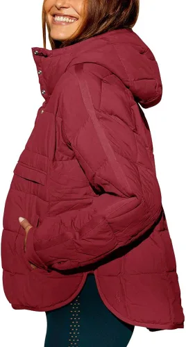 Vista 2 de chouyatou Chaqueta acolchada acolchada para mujer, abrigo de invierno de gran tamaño con capucha para mujer