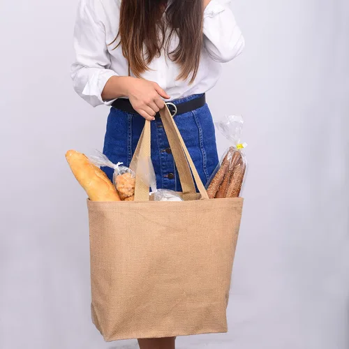 Vista 2 de Bolsas de arpillera de yute para la playa, bolsas de compras ecológicas con forro de algodón (1, mediano (20 x 14 x 6 pulgadas)