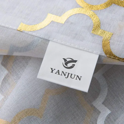 Vista 6 de YJ YANJUN Cortinas traslúcidas de 63 pulgadas de largo, cortinas de gasa metálicas doradas y blancas para dormitorio, diseño moderno marroquí