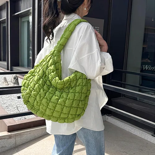 Vista 2 de Bolsa acolchada para mujer, bolsa de hombro acolchada, bolso grande tipo hobo ligero, de nailon acolchado