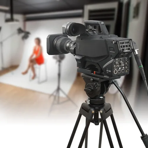 Vista 6 de Trípode de video profesional resistente de 62 pulgadas/62.2 in, aluminio Twin Tube, 360 Degree Fluid Head, Mid-Level Spreader, For DSLR Camcorder