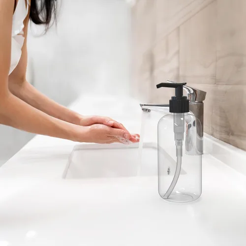 Vista 4 de Botellas vacías con bomba de loción de 8 onzas, recipientes de plástico recargables, sin BPA, PETE1, transparente, ideal para jabón, champú