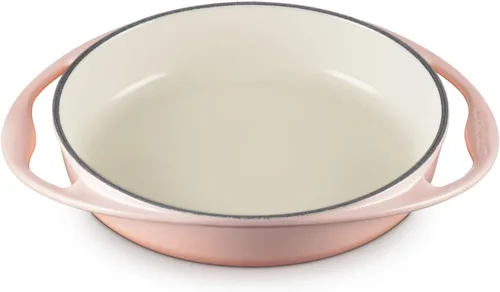 Vista 11 de Le Creuset - Plato redondo de hierro fundido esmaltado, 2 cuartos de galón, color cereza Cerise