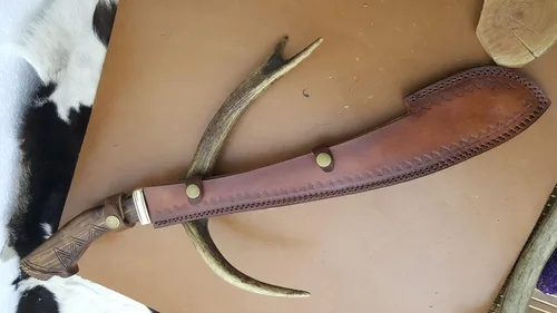 Vista 7 de SW-002 Espada de acero de Damasco, Gladio vikingo forjado a mano, espada de gladiador ranurada en sangre
