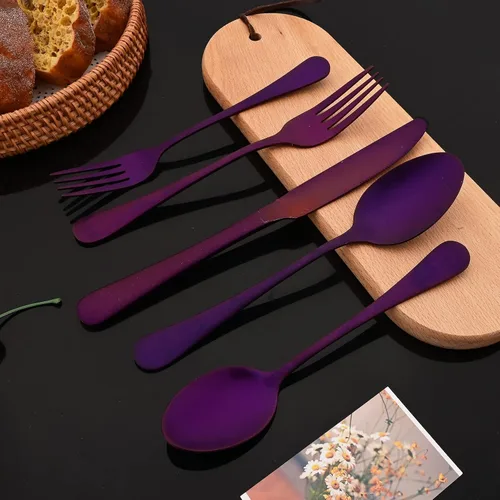 Vista 8 de JASHII Juego de cubiertos de 20 piezas con acabado satinado, servicio para 4, juego de cubiertos de titanio, juego de utensilios de color morado