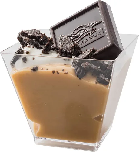Vista 4 de Tosnail Paquete de 100 vasos de postre de plástico transparente de 2 onzas con 100 cucharas de postre, tazas cuadradas de aperitivo de parfait
